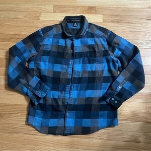 Kuhl Shacket Mens Large Blue Black Plaid Flannel Button Up Outdoors Hiking